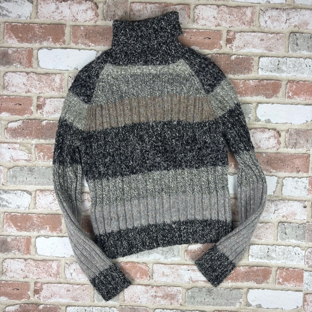 Mendocino Striped gray turtleneck sweater Wool blend | Women’s medium